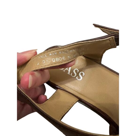 Bass Women’s Leather Fisherman Sandals - Picture 11 of 12